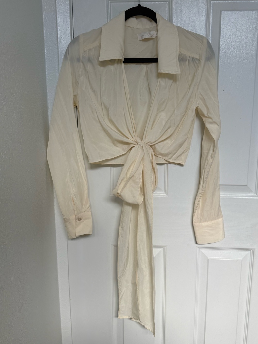 Tie-Front Long-Sleeve Crop Top - Cream